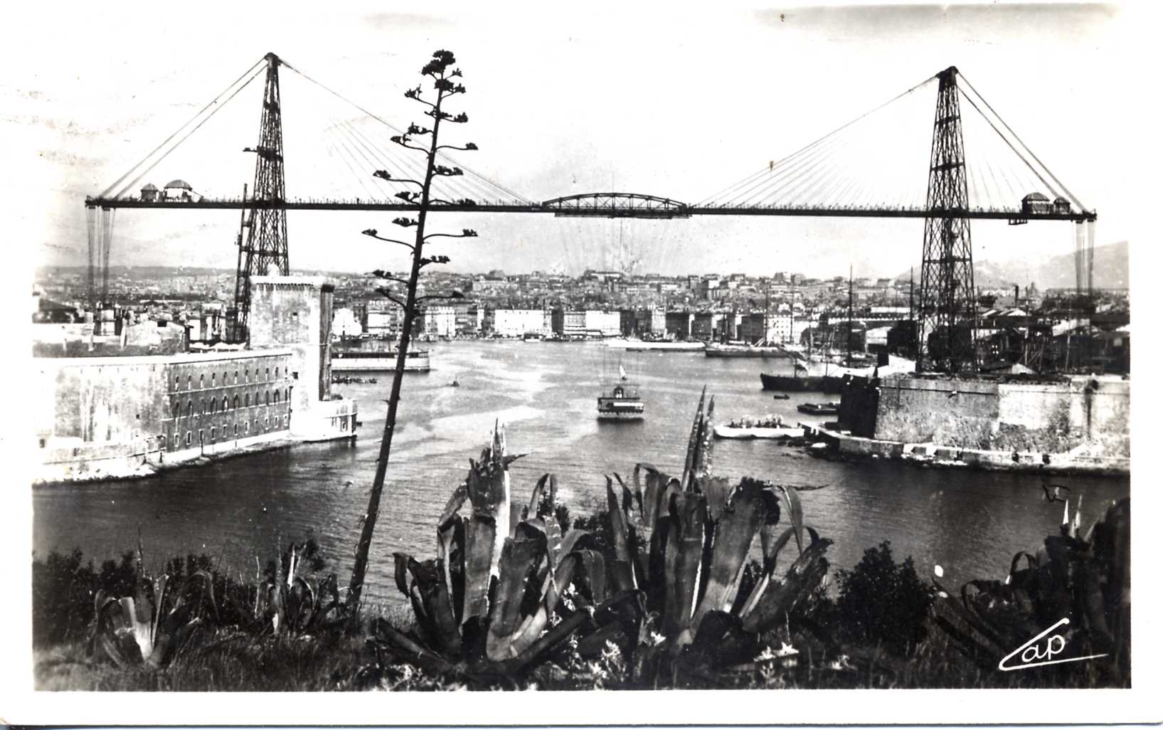 Marseille-le Pont transbordeur en 1941